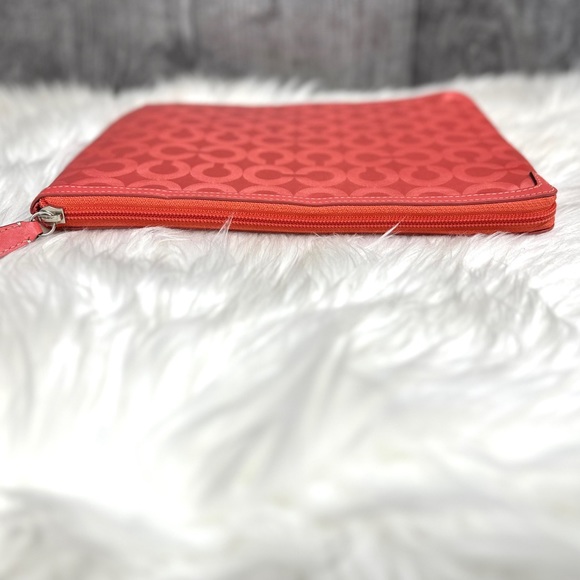 ⭐️Coach 64902E Coral Orange Tablet Sleeve - Picture 5 of 9
